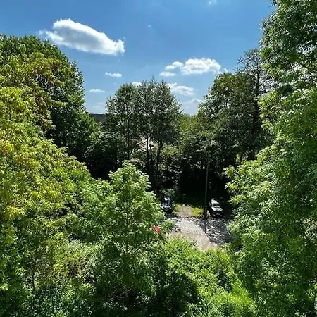 Stilvolle Dachgeschoss-wohnung In Top-lage