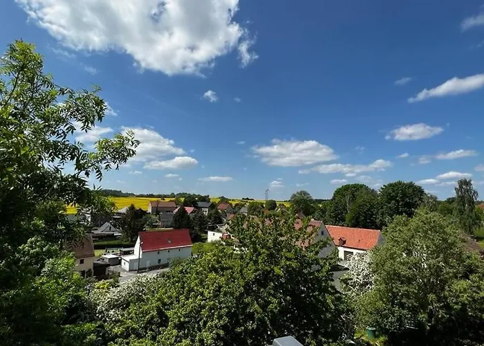 Apartament Stilvolle Dachgeschoss-wohnung In Top-lage Grossrohrsdorf